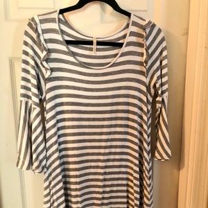Striped woman’s tunic